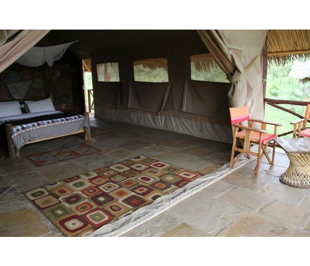 Sentrim Mara Camp Ololaimutiek Quarto foto